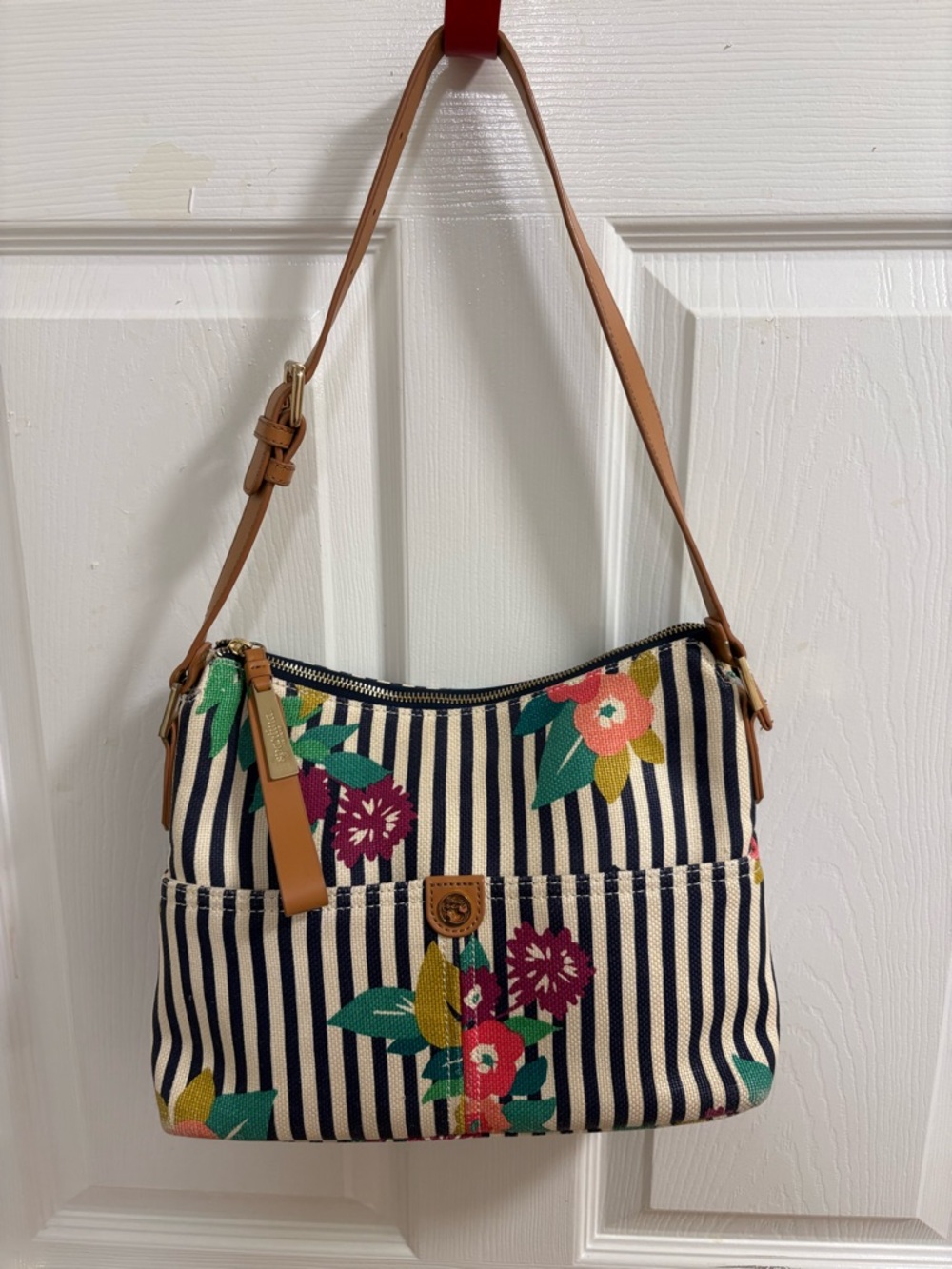 Spartina 449 leather purse, gold hardware, looks great